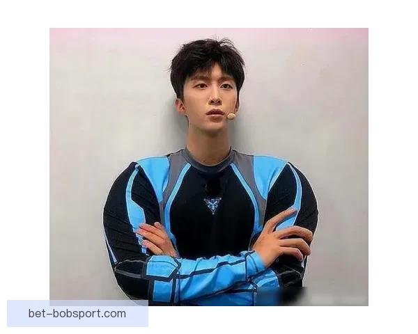 以阿囧称赞球员靠实力赢得尊重团队拼搏精神成就赛场荣耀